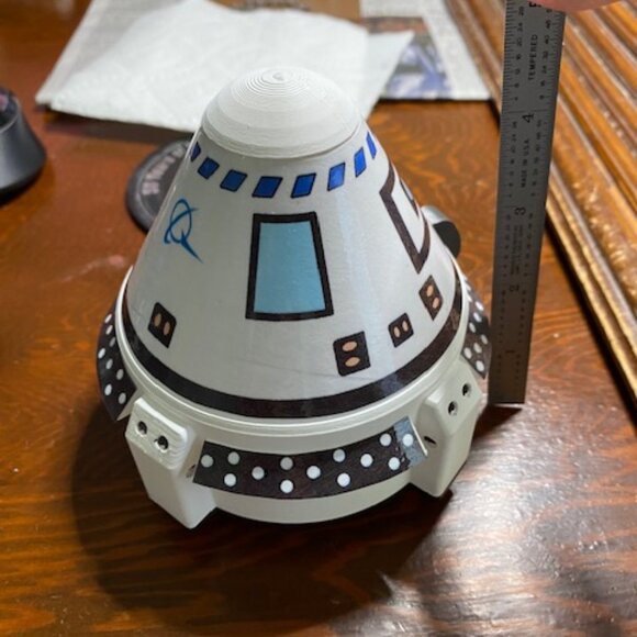 Boeing CST-100 Starliner Executive Model, 1:48 scale - Picture 3 of 6